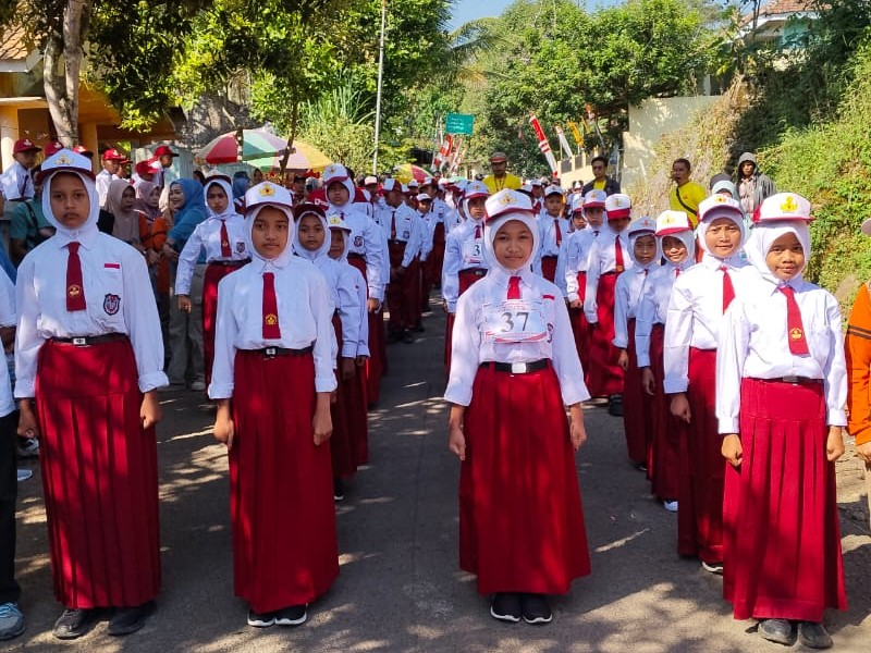 Lomba Gerak Jalan Kecamatan Memperingati HUT-RI ke 80